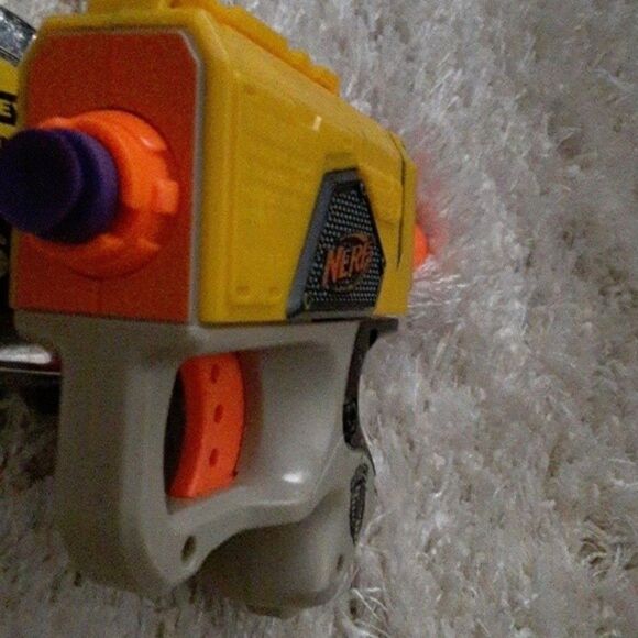 Nerf N-Strike toy yellow kids children soft pellets strike play dart bla… - Picture 2 of 9